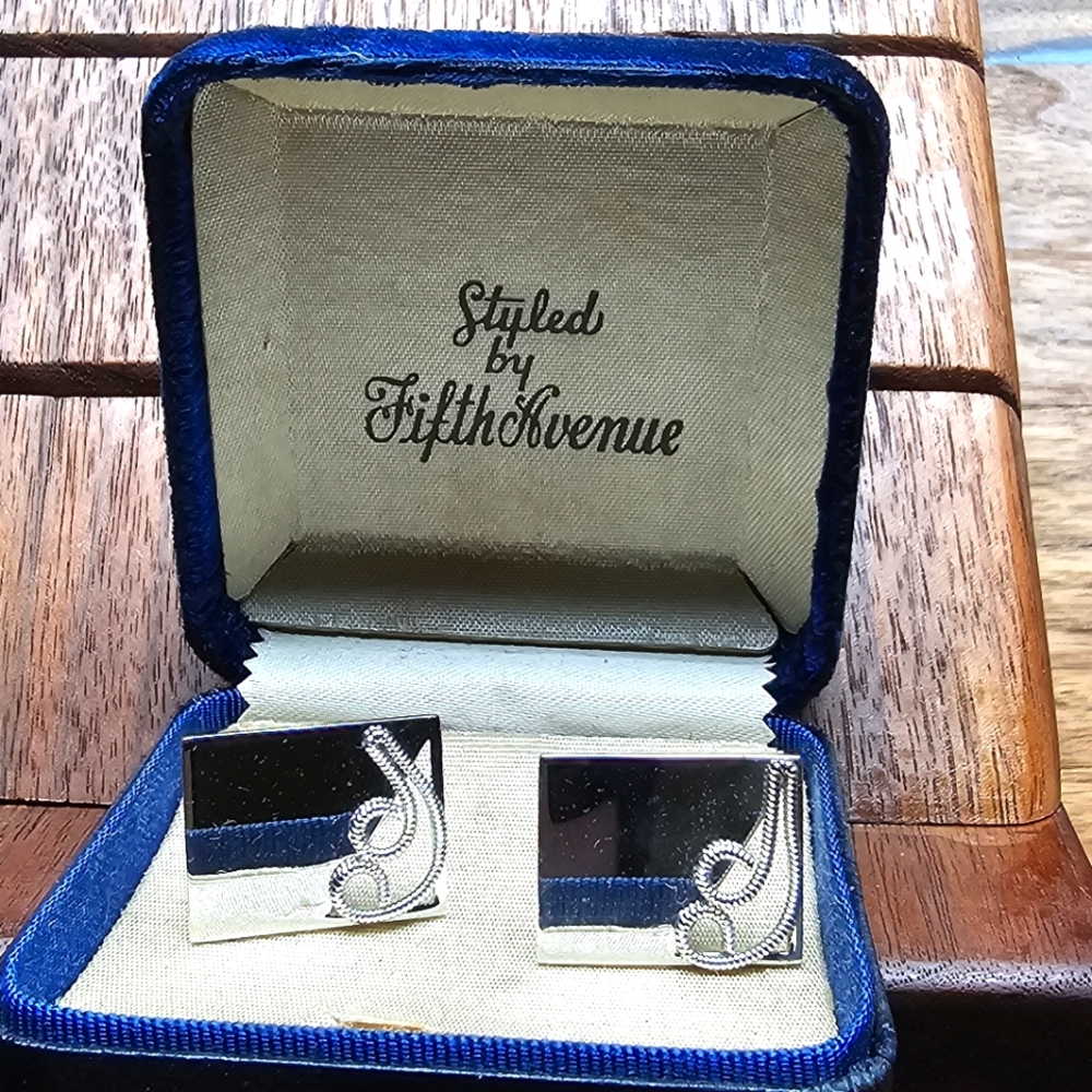 Vintage Styled By Fifth Avenue Silvertone Cuff Links With Simple Polished Design